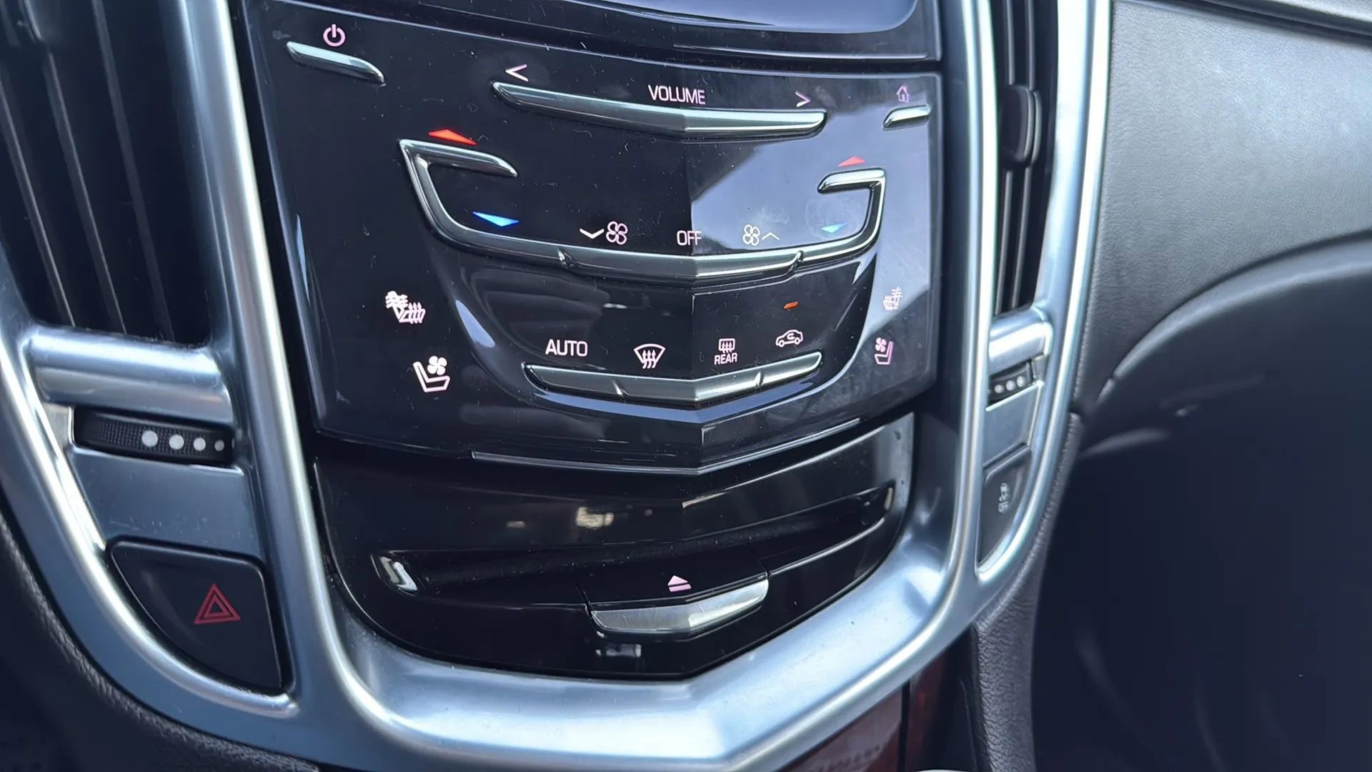 Used 2015 Cadillac SRX Premium FWD image 33