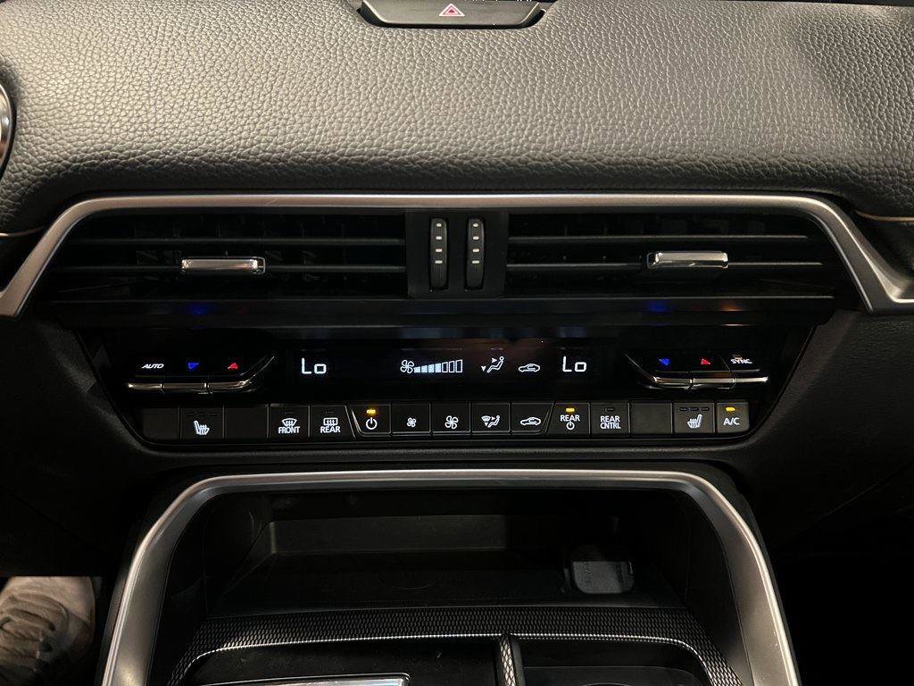 Used 2025 MAZDA CX-70 Plug-In Hybrid w/ Premium Pkg image 19