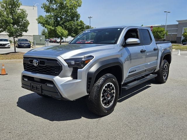Used 2024 Toyota Tacoma TRD Off-Road AWD/4WD image 5