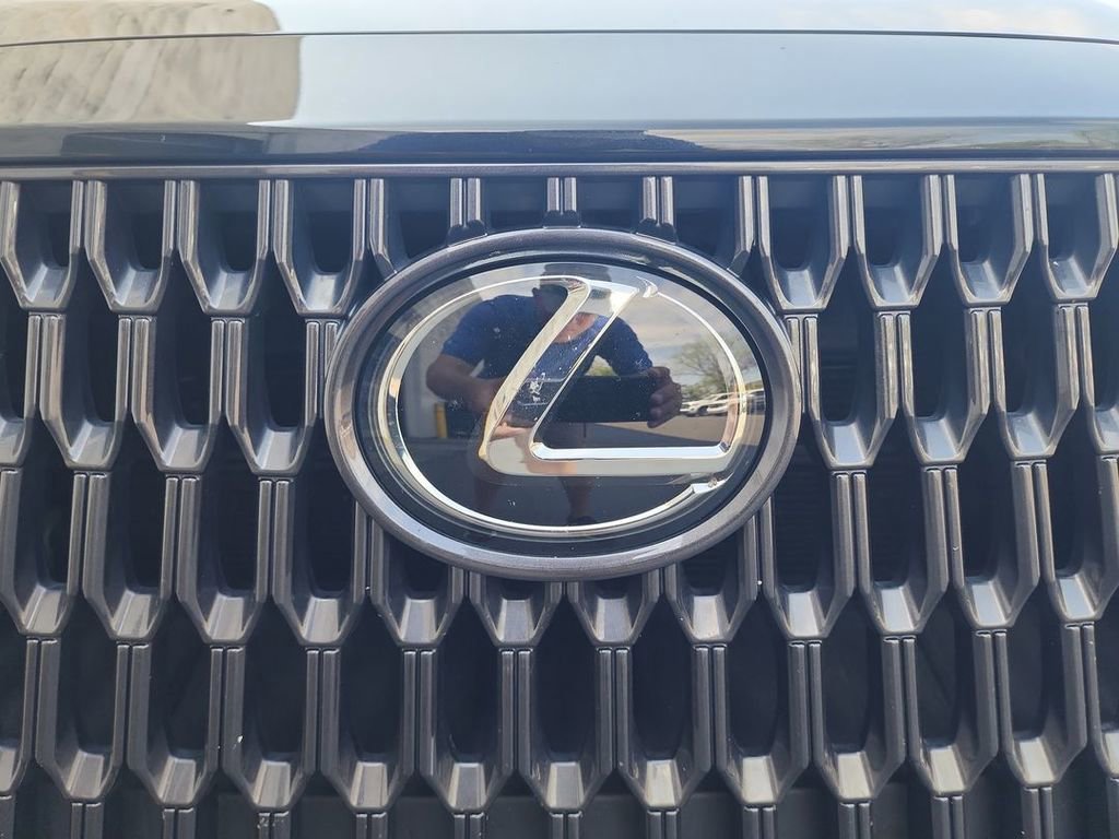 Used 2023 Lexus NX 350h AWD image 30