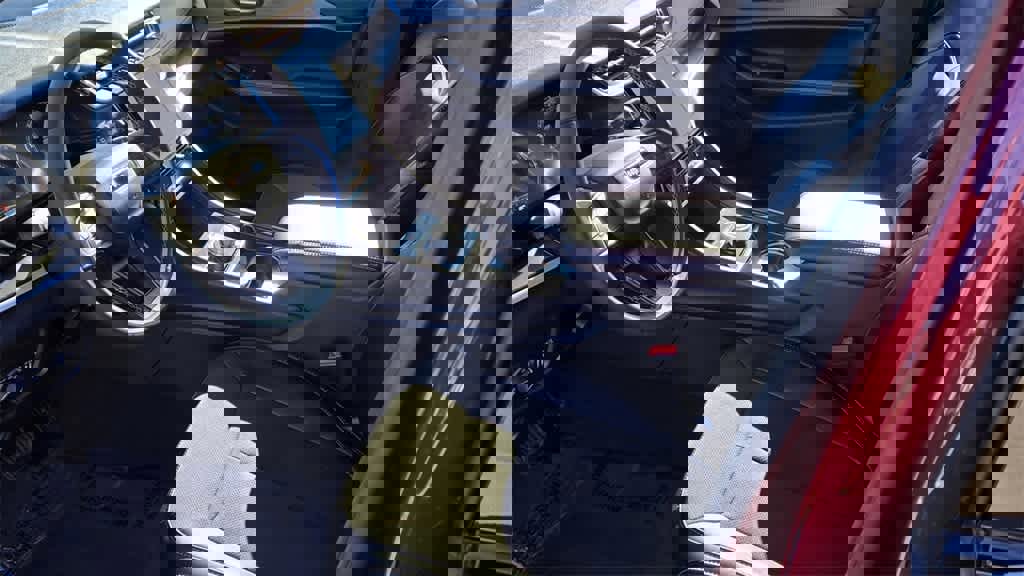 New 2025 Jeep Grand Cherokee Laredo image 15