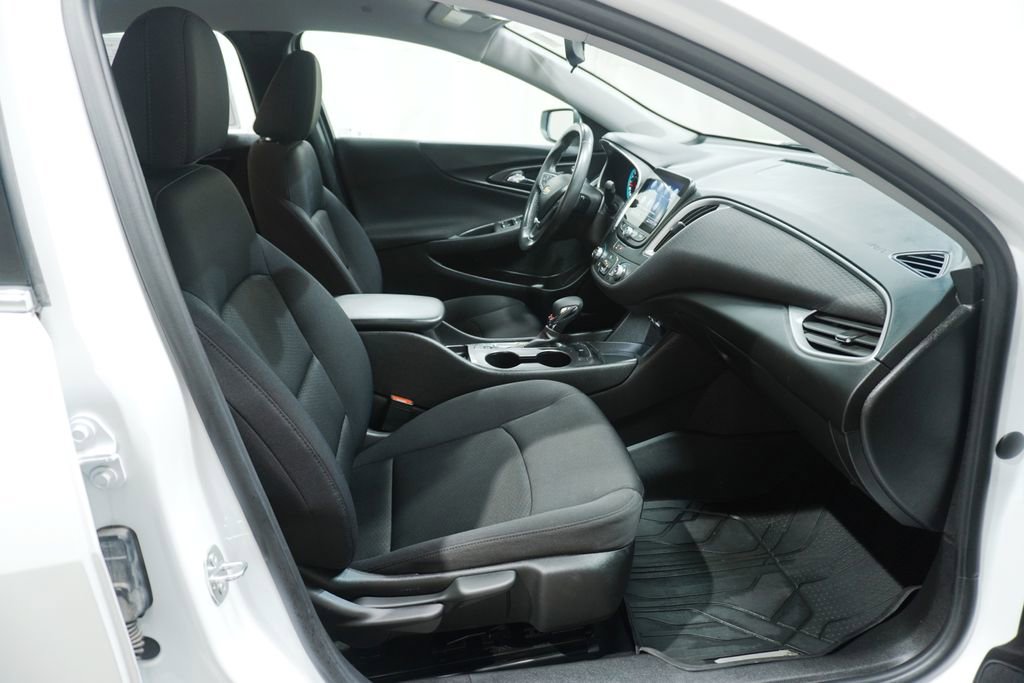 Used 2022 Chevrolet Malibu RS w/ LPO, Floor Liner Package image 10