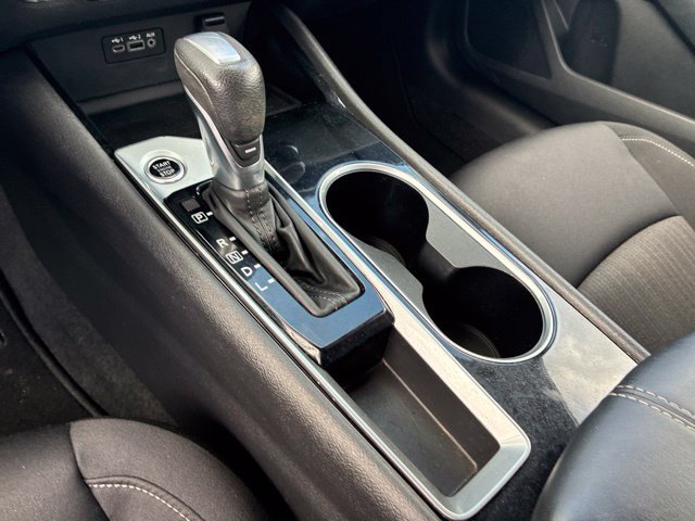 Used 2024 Nissan Altima 2.5 SV FWD image 17
