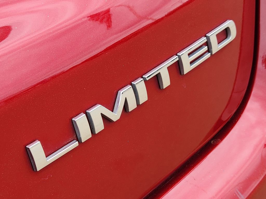 Used 2025 Jeep Compass Limited image 15