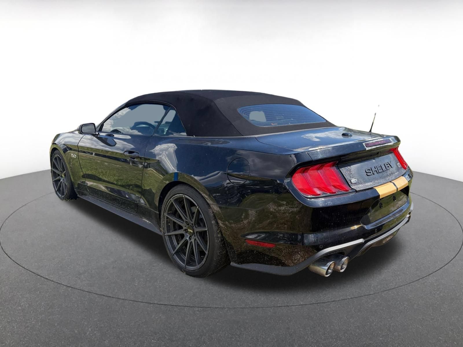 Used 2022 Ford Mustang GT Premium w/ GT Performance Package RWD image 6