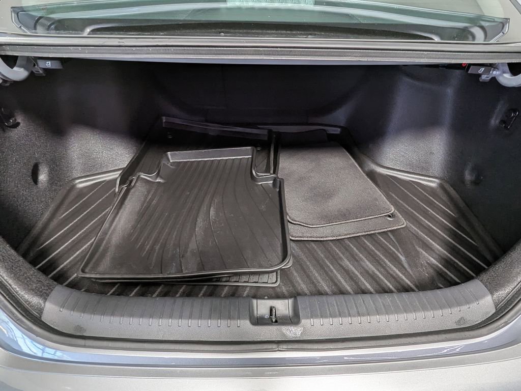 Used 2023 Honda Accord EX image 40