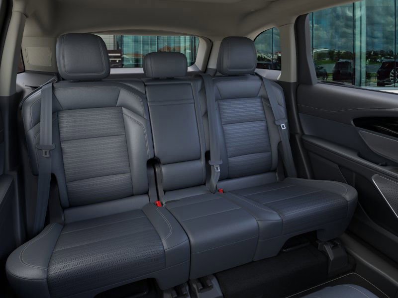 New 2025 Lincoln Nautilus Reserve image 11