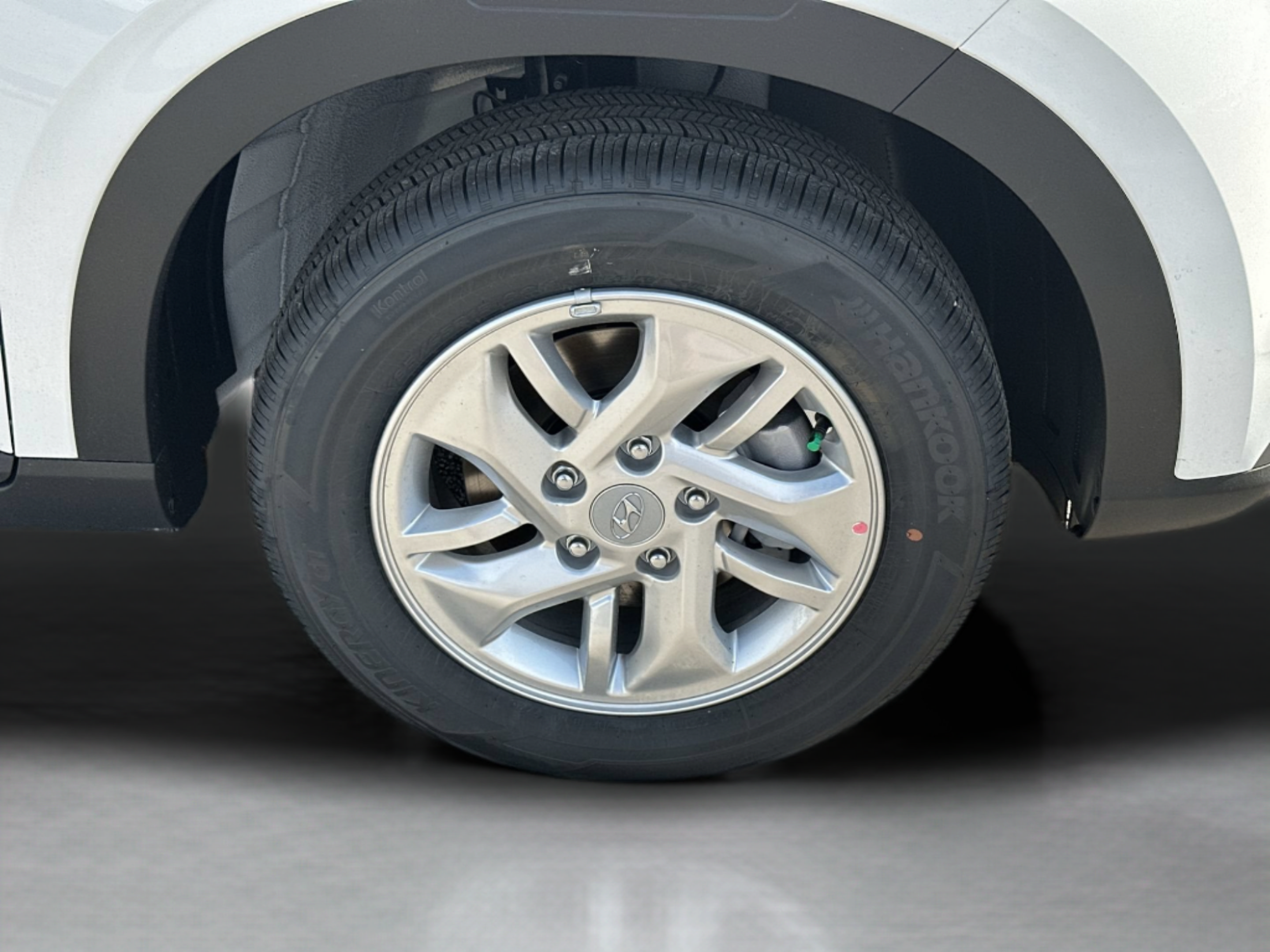 New 2026 Hyundai Venue SE FWD image 29
