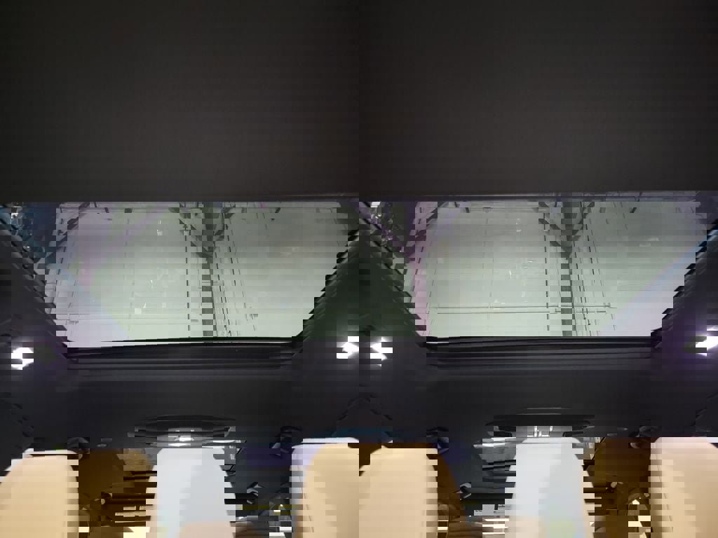 New 2026 Land Rover Discovery Limited Edition image 28