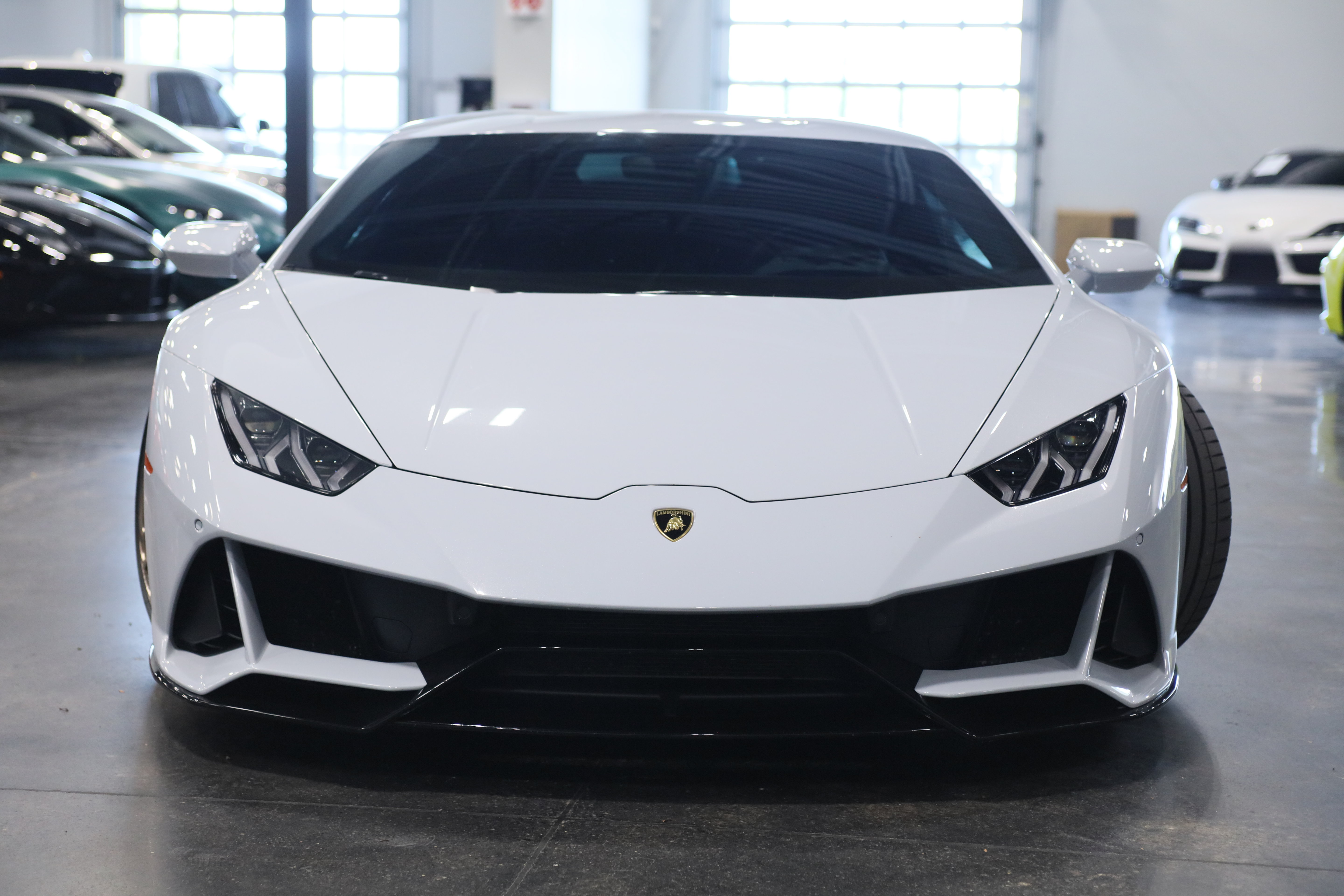 Used 2021 Lamborghini Huracan EVO AWD/4WD image 2