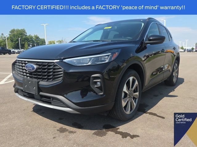 Used 2025 Ford Escape Platinum AWD/4WD image 2