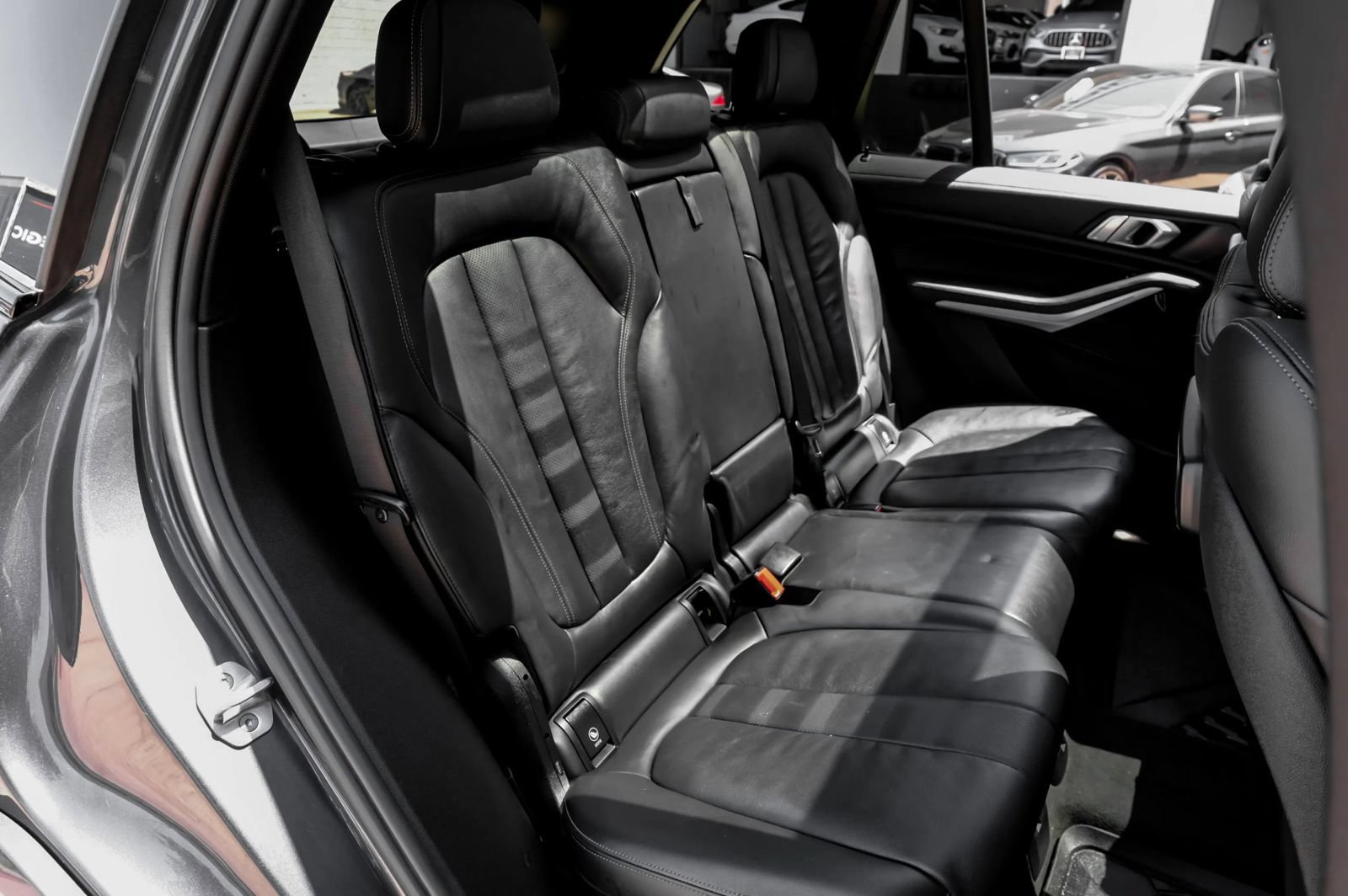 Used 2020 BMW X5 xDrive40i w/ M Sport Package AWD/4WD image 44