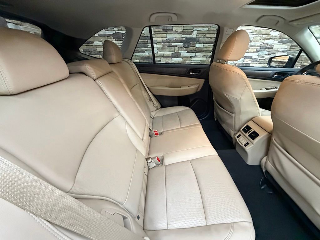 Used 2019 Subaru Outback 2.5i Limited AWD/4WD image 32