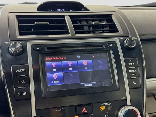 Used 2014 Toyota Camry L image 21