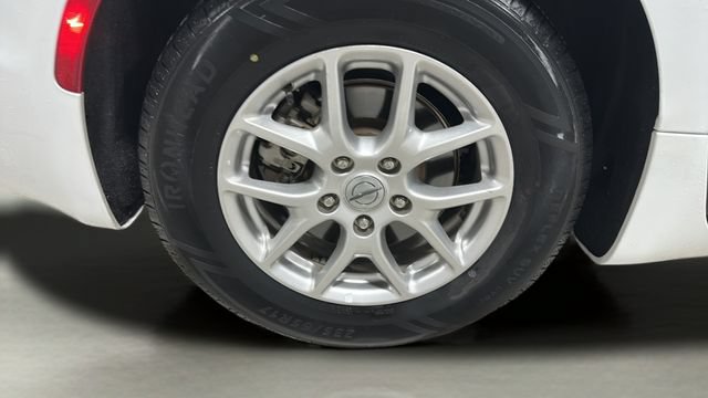 Used 2024 Chrysler Pacifica Touring-L FWD image 31