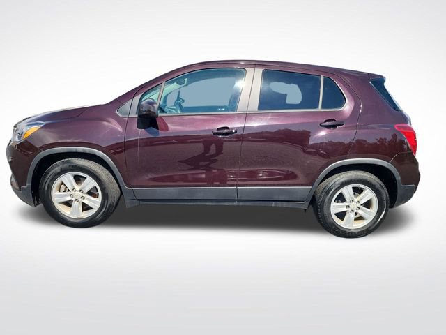 Used 2021 Chevrolet Trax LS w/ Tint and Cruise Package FWD image 2