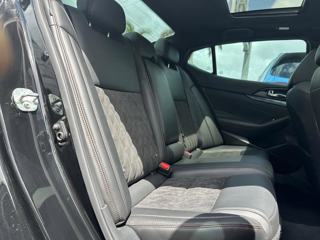 Used 2023 Nissan Maxima SR w/ Sport Mat Group FWD image 25