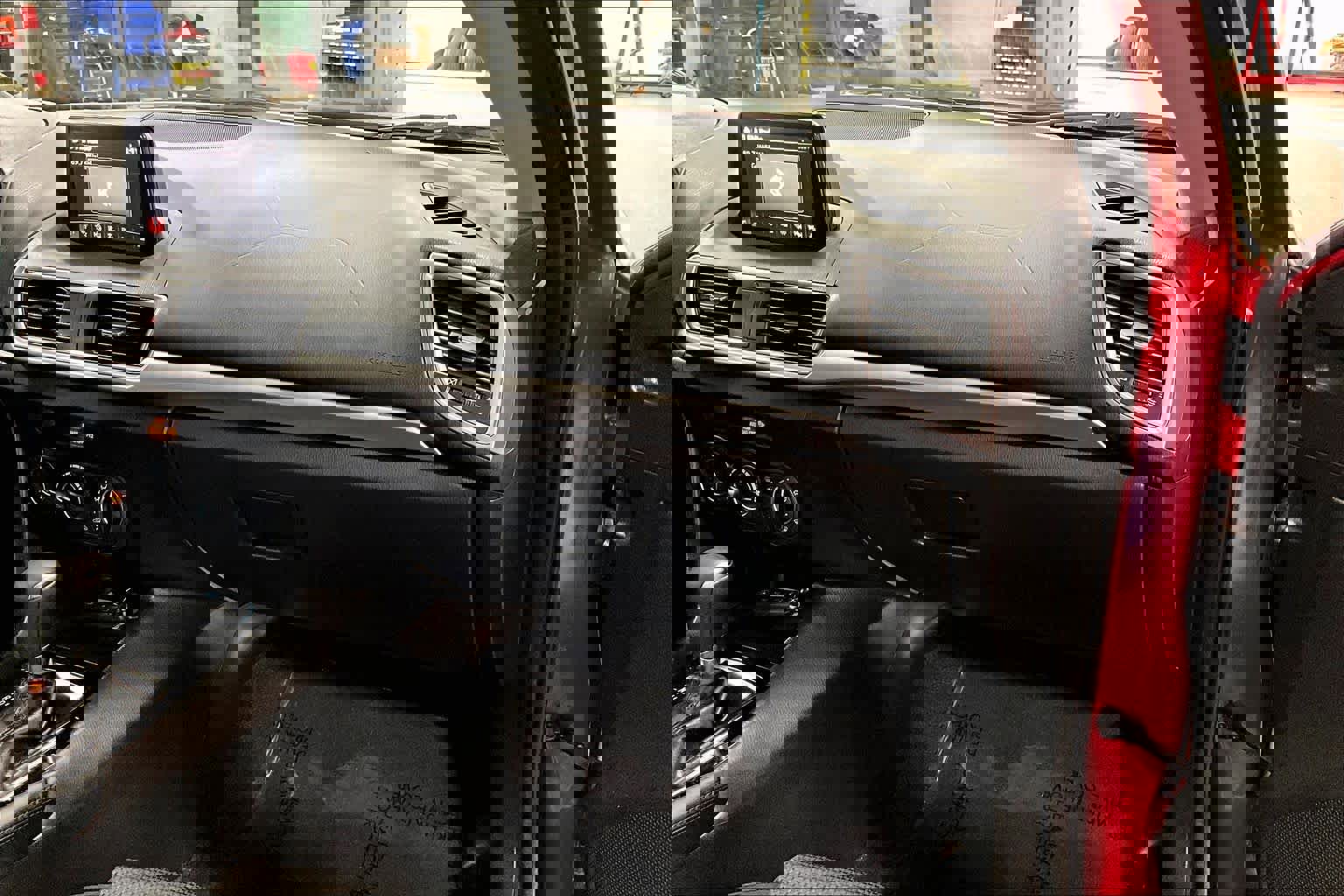 Used 2017 MAZDA MAZDA3 Sport w/ Preferred Equipment Package image 17