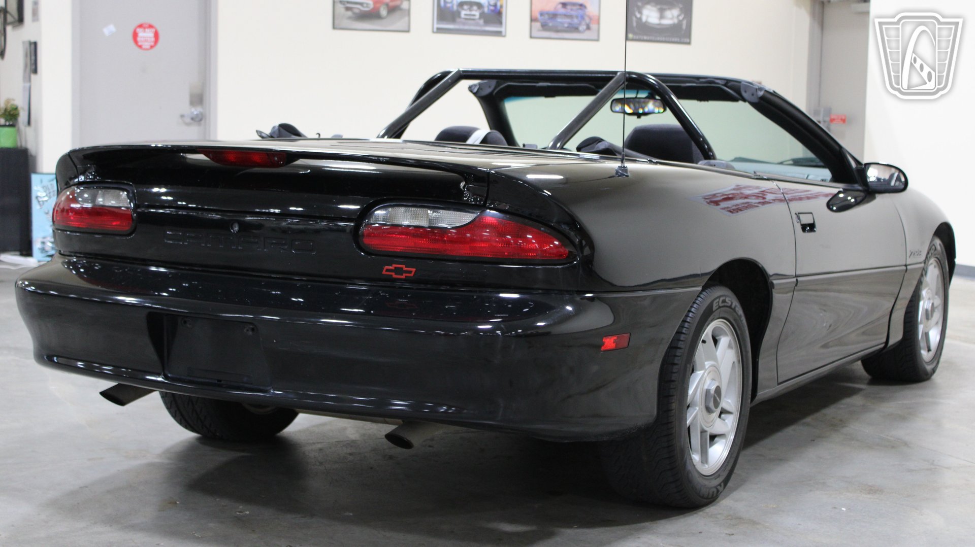 Used 1995 Chevrolet Camaro Z28 RWD image 9