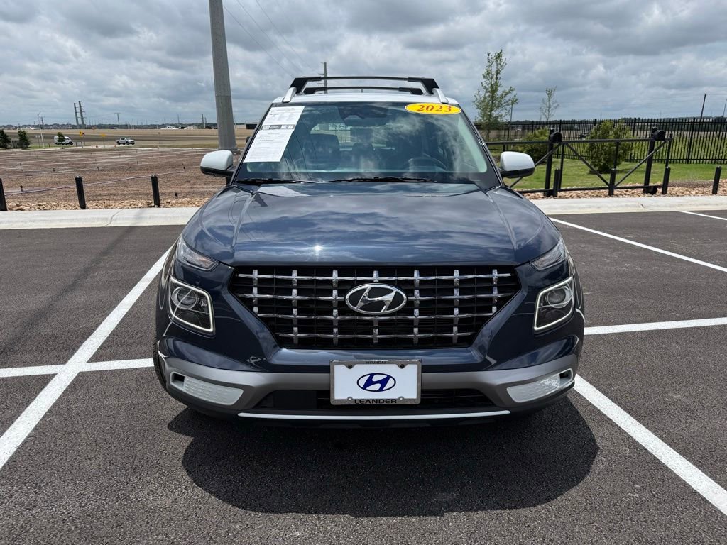 Certified 2023 Hyundai Venue Limited FWD image 2
