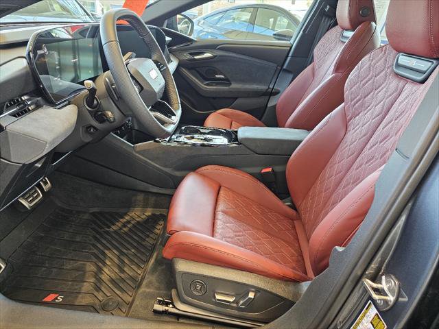 Certified 2025 Audi S6 e-tron Prestige w/ 21" Black Optic Package image 2