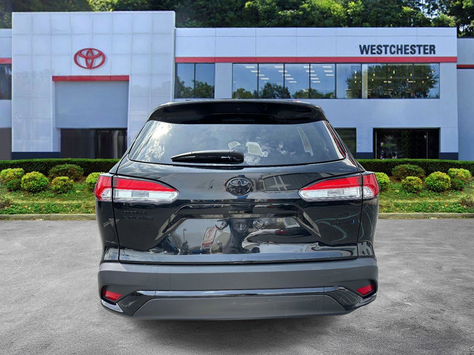 Used 2024 Toyota Corolla Cross AWD Hybrid image 5