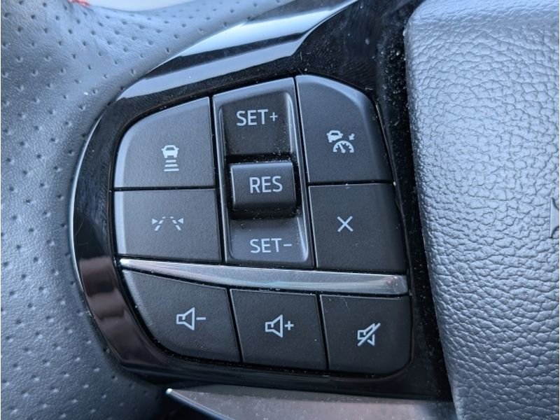 Used 2025 Ford Explorer ST-Line w/ ST-Line Street Pack image 16