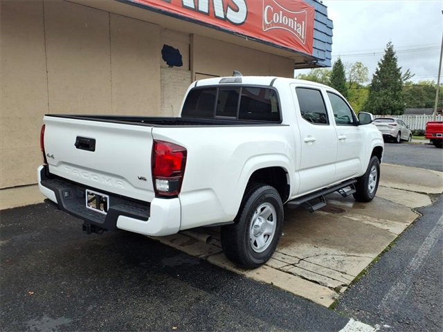 Used 2022 Toyota Tacoma SR image 5