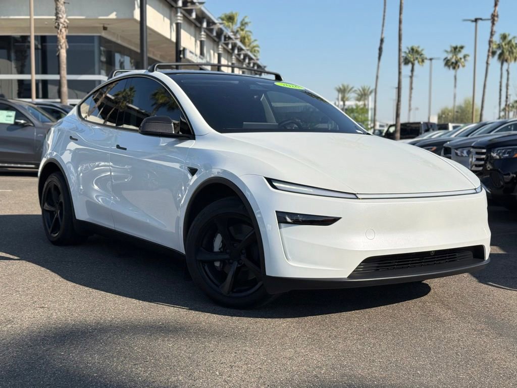 Used 2026 Tesla Model Y Long Range image 1