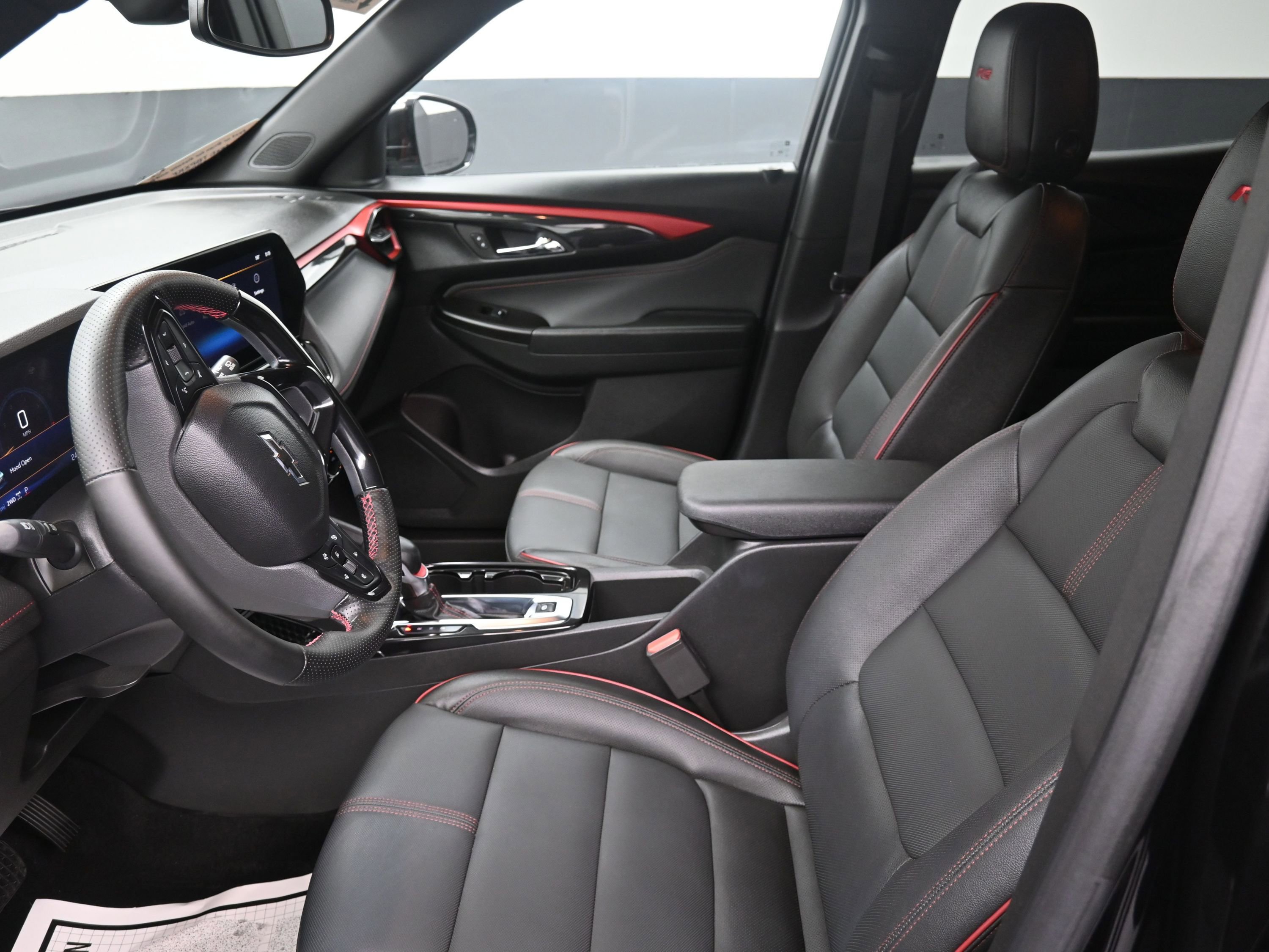 Used 2024 Chevrolet TrailBlazer RS w/ Convenience Package image 23