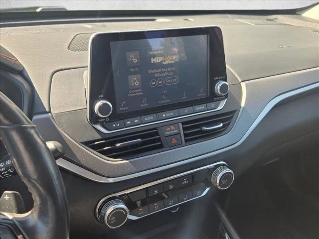 Used 2024 Nissan Altima 2.5 SR AWD/4WD image 12