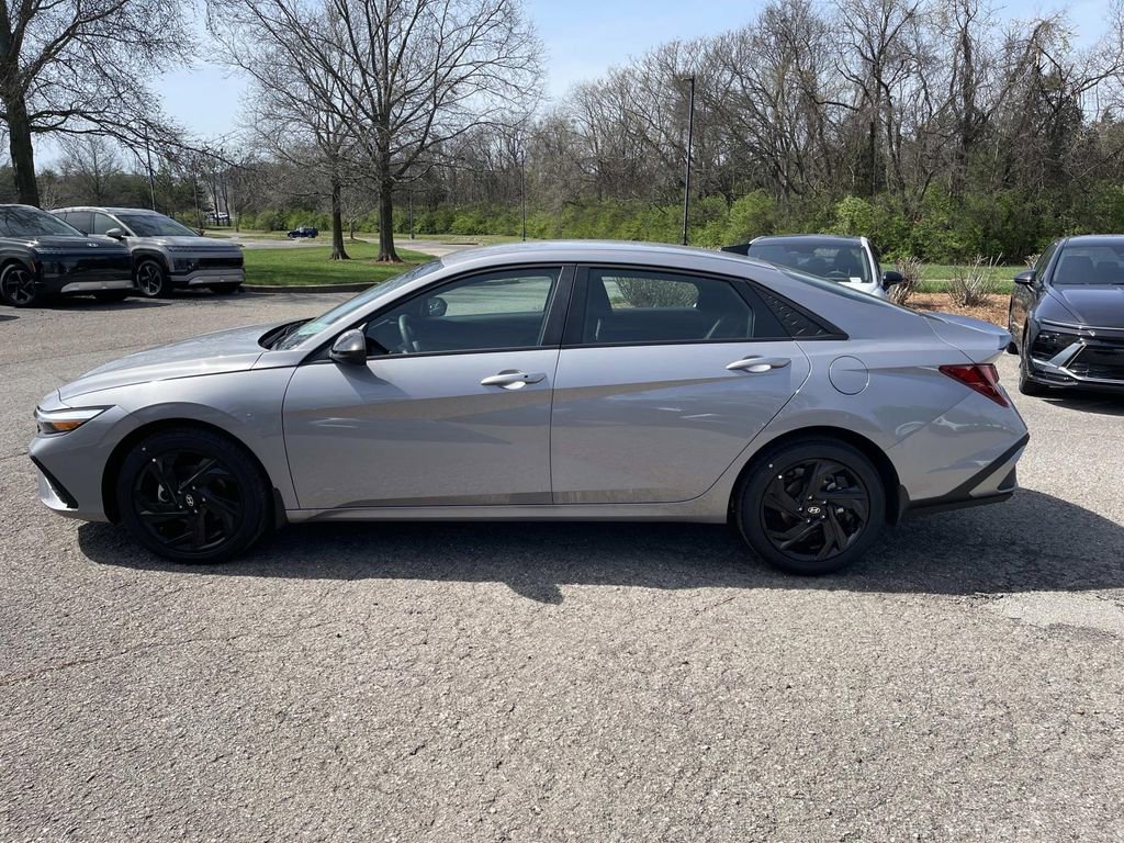 New 2026 Hyundai Elantra Sport FWD image 6