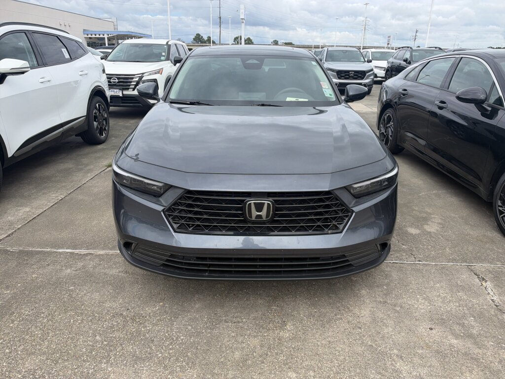 Used 2024 Honda Accord EX image 2