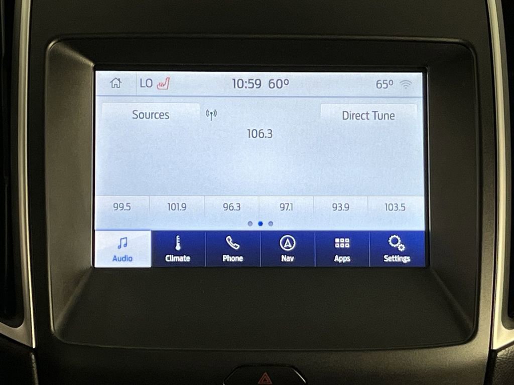 Used 2020 Ford Edge SEL w/ Cold Weather Package image 16