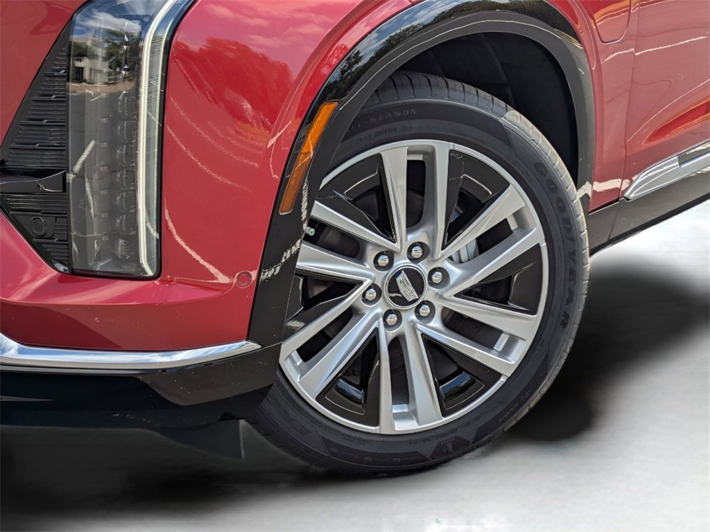 New 2026 Cadillac Vistiq Luxury image 2