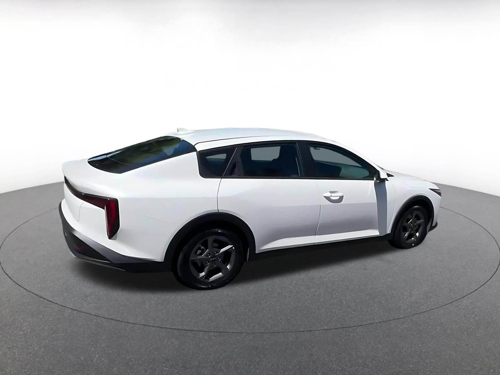 Used 2025 Kia K4 FWD image 15