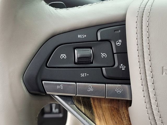 Certified 2021 Cadillac Escalade Sport Platinum w/ LPO, ONYX Package image 24