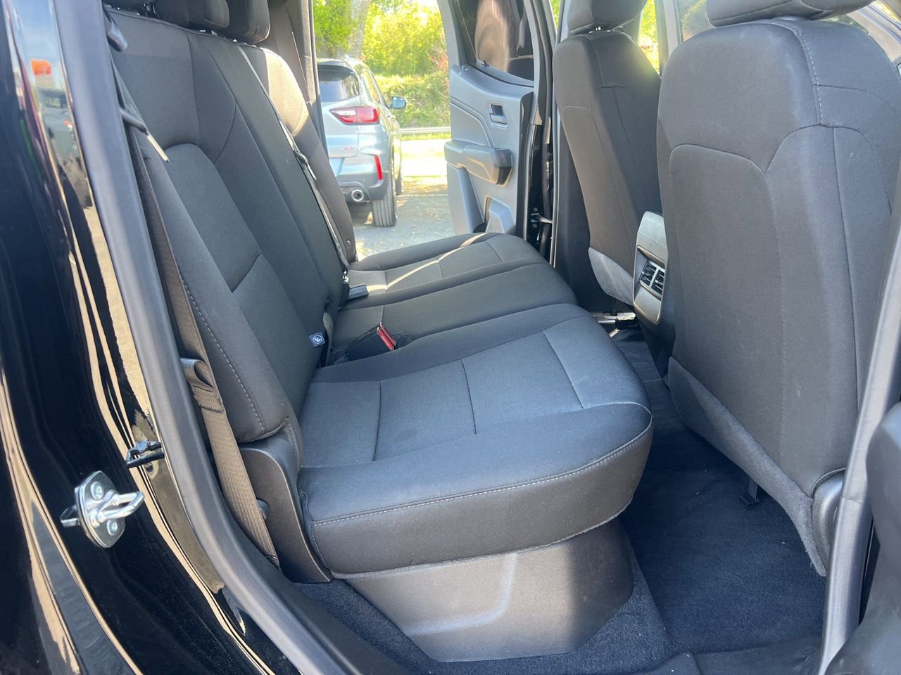 Used 2025 Chevrolet Colorado W/T w/ Advanced Trailering Package image 17