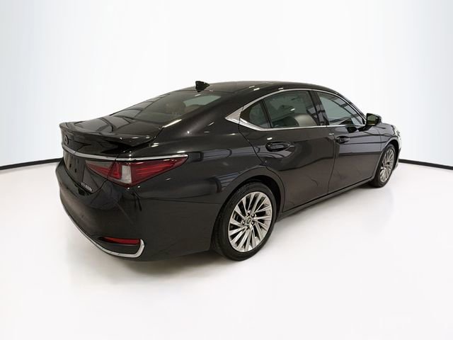 Used 2023 Lexus ES 300h Ultra Luxury image 5