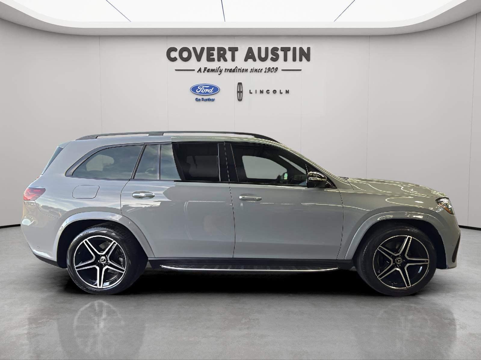 Used 2024 Mercedes-Benz GLS 450 4MATIC image 6