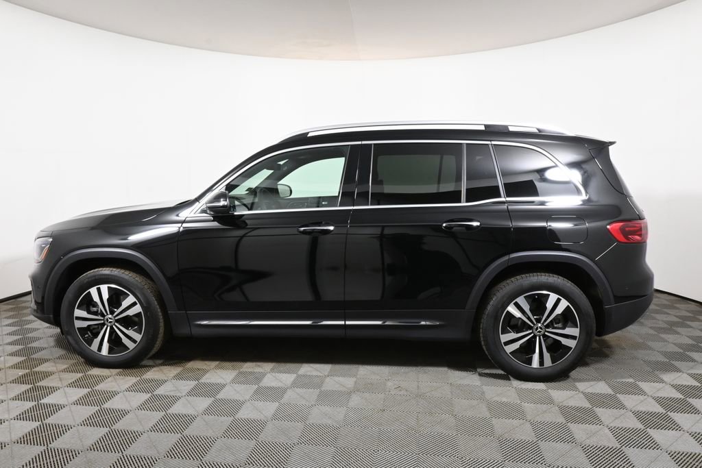 Certified 2026 Mercedes-Benz GLB 250 4MATIC image 2