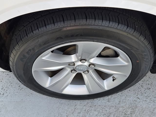 Used 2023 Dodge Challenger SXT RWD image 11