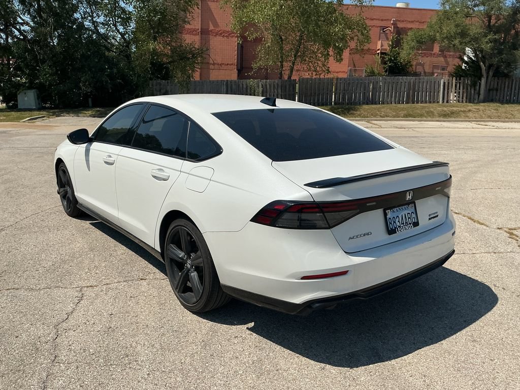 Used 2023 Honda Accord Sport image 3