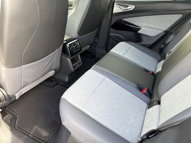 Certified 2023 Volkswagen ID.4 Pro image 37