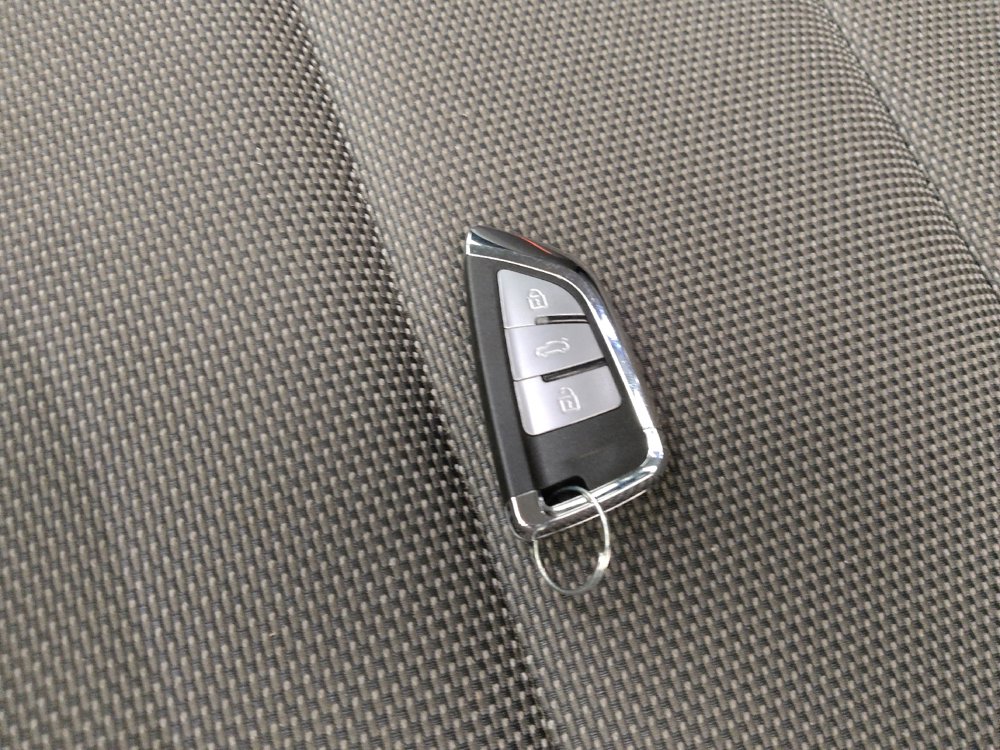 Used 2021 Chevrolet Traverse LS w/ LPO, Floor Liner Package FWD image 32