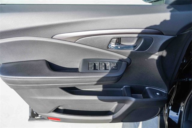 Used 2022 Honda Pilot Sport image 22