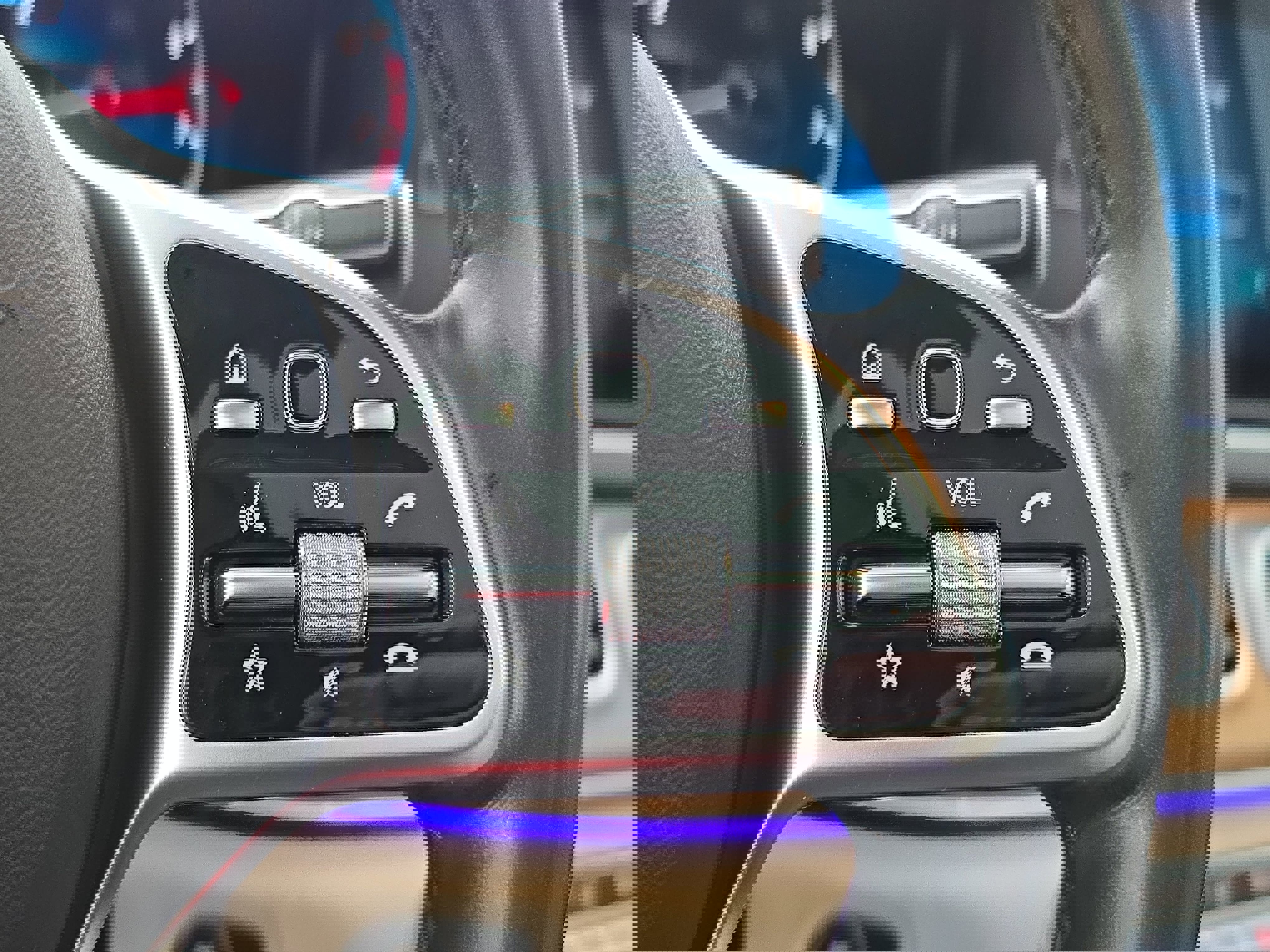 Certified 2022 Mercedes-Benz GLE 350 4MATIC w/ Premium Package image 18