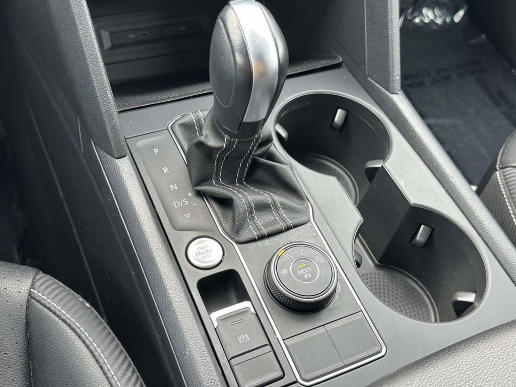 Certified 2023 Volkswagen Atlas Cross Sport SE image 30