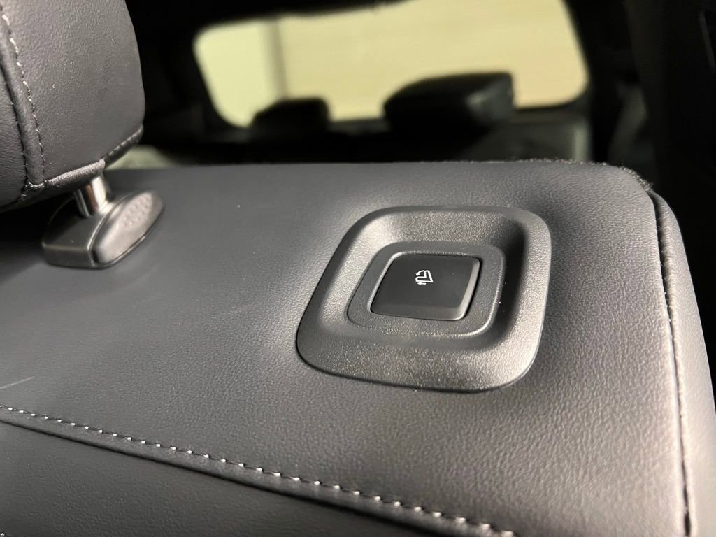 Used 2025 Lincoln Navigator Reserve w/ Jet Appearance Package image 36