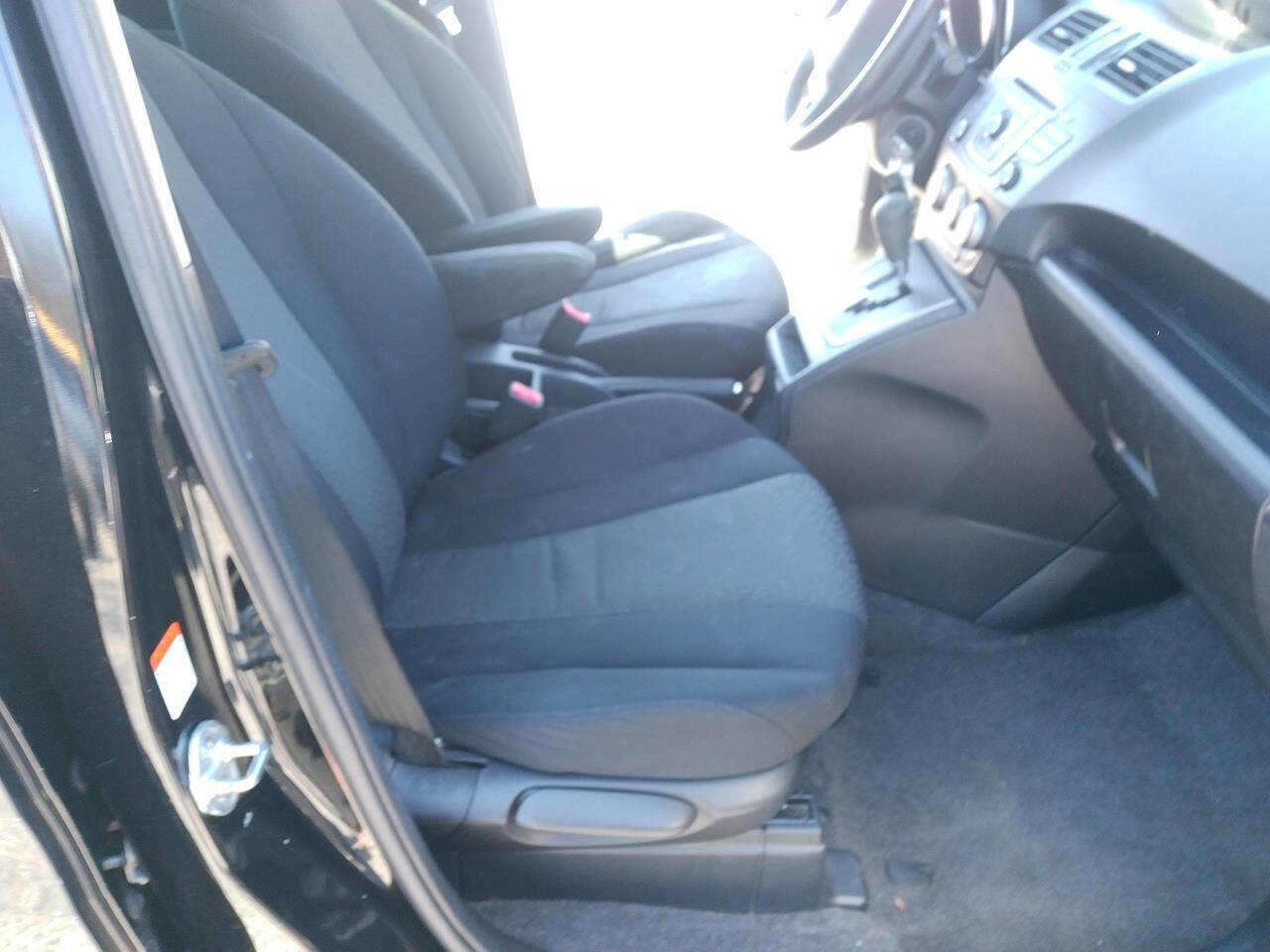 Used 2012 MAZDA MAZDA5 Sport FWD image 38